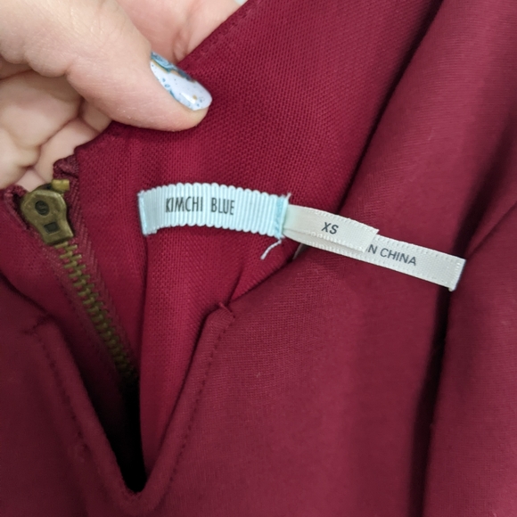 Kimchi Blue Urban Outfitters Notch V Neck Sweetheart Skater Mini Dress Burgundy - Picture 2 of 5